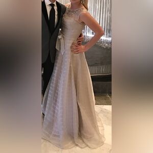 Aidan Mattox Elegant Cream Strapless Dress